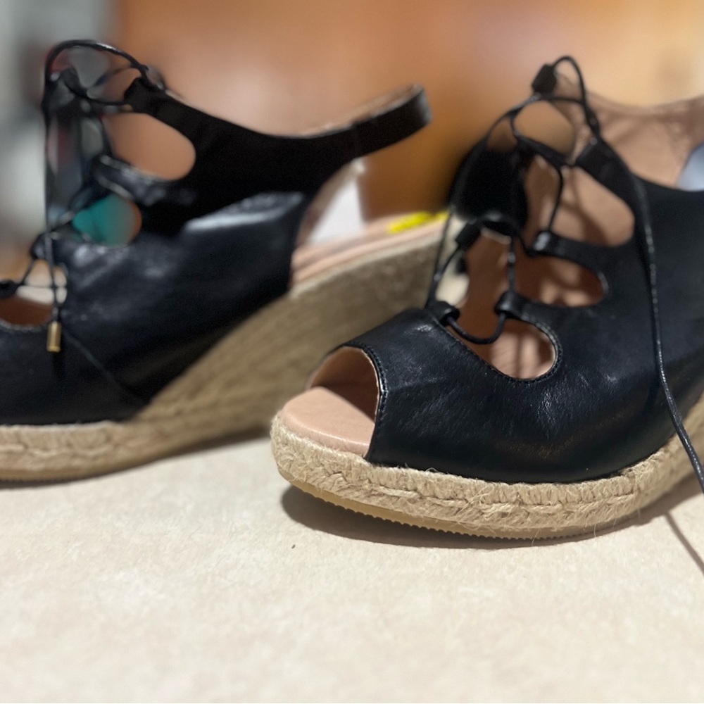 Gaino Black and Tan leather Espadrille Wedge Shoes with Cage Straps